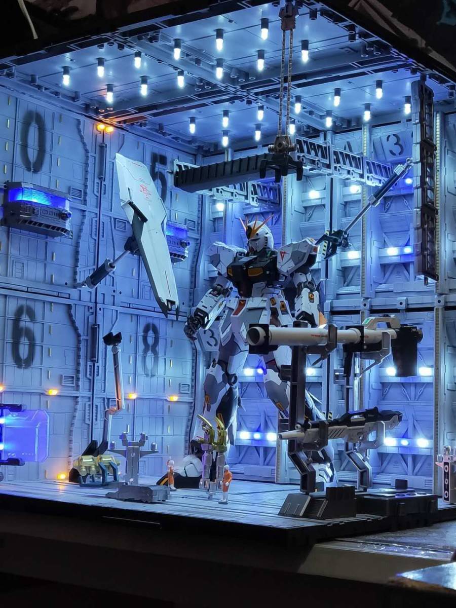 Yahoo!オークション - ジオラマ作品 ガンダム システムベース 格納庫