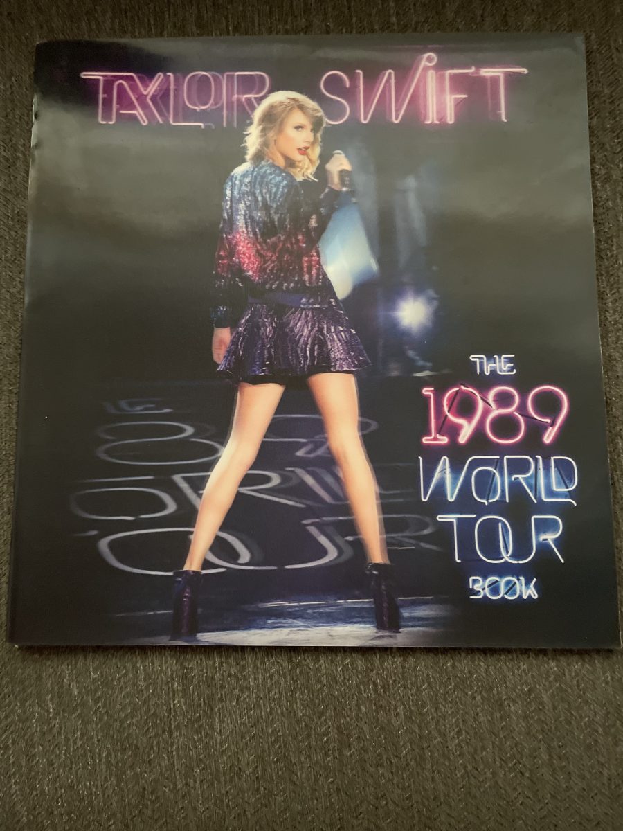 1989 (Taylor's Version) Info – The Lafayette Times