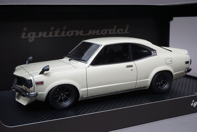 1/18 イグニッションモデル IG0703 マツダ サバンナ (S124A) ホワイト