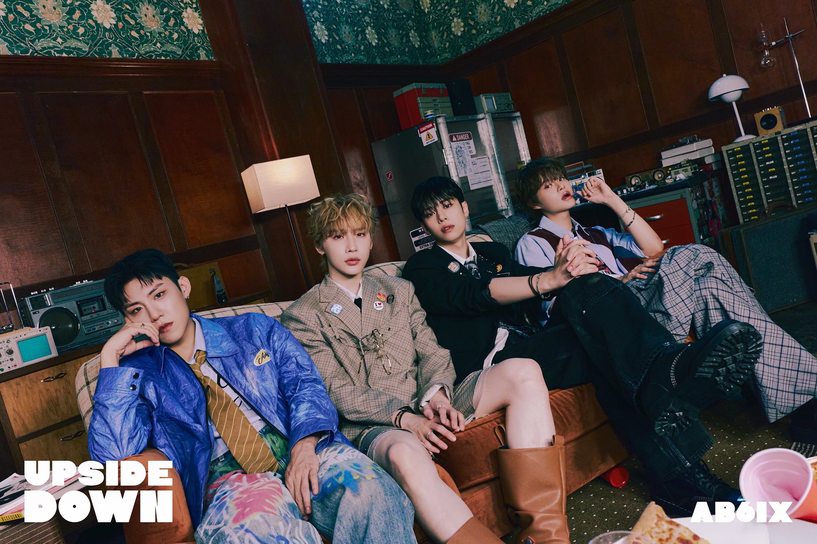 AB6IX 10TH EP [UPSIDE DOWN] 日本限定特典付き正規輸入盤の販売決定
