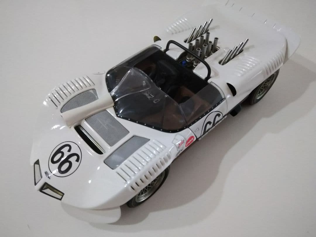 車　ＡＵＴＯ・Ａｒｔ　1/18　Ｃｈａｐａｒｒａｌ　ダイキャストミニカー Yahoo!オークション -「シャパラル 1／18」の落札相場・落札価格