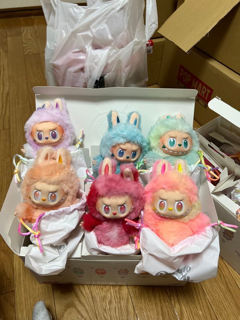 正規品・未開封】ラブブ Big into Energy 12個　すぐ発送 Amazon | 【単品 正規品・未開封 】POP MART The Monsters Big Into