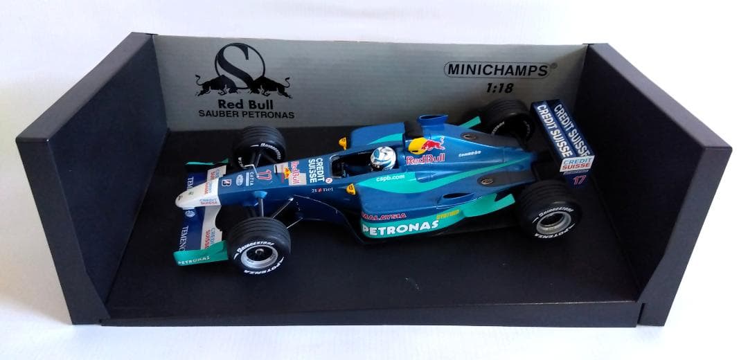 PMA 1/18 レッドブル ザウバー ペトロナス C20 K.ライコネン 1/18 ミニチャンプス 100010017 レッドブル ザウバー ペトロナス C20
